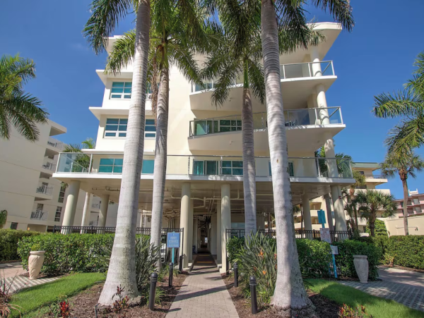 Crescent Beach Siesta Key Luxurious Vacation Condo Two Bedrooms
